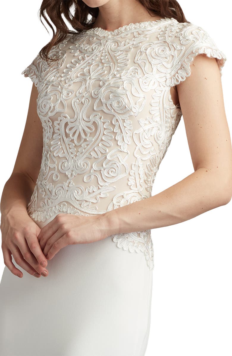 Tadashi Shoji Soutache Lace Cap Sleeve Trumpet Gown, Alternate, color, Ivory/ Petal