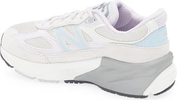 Kids' 990v6 Sneaker