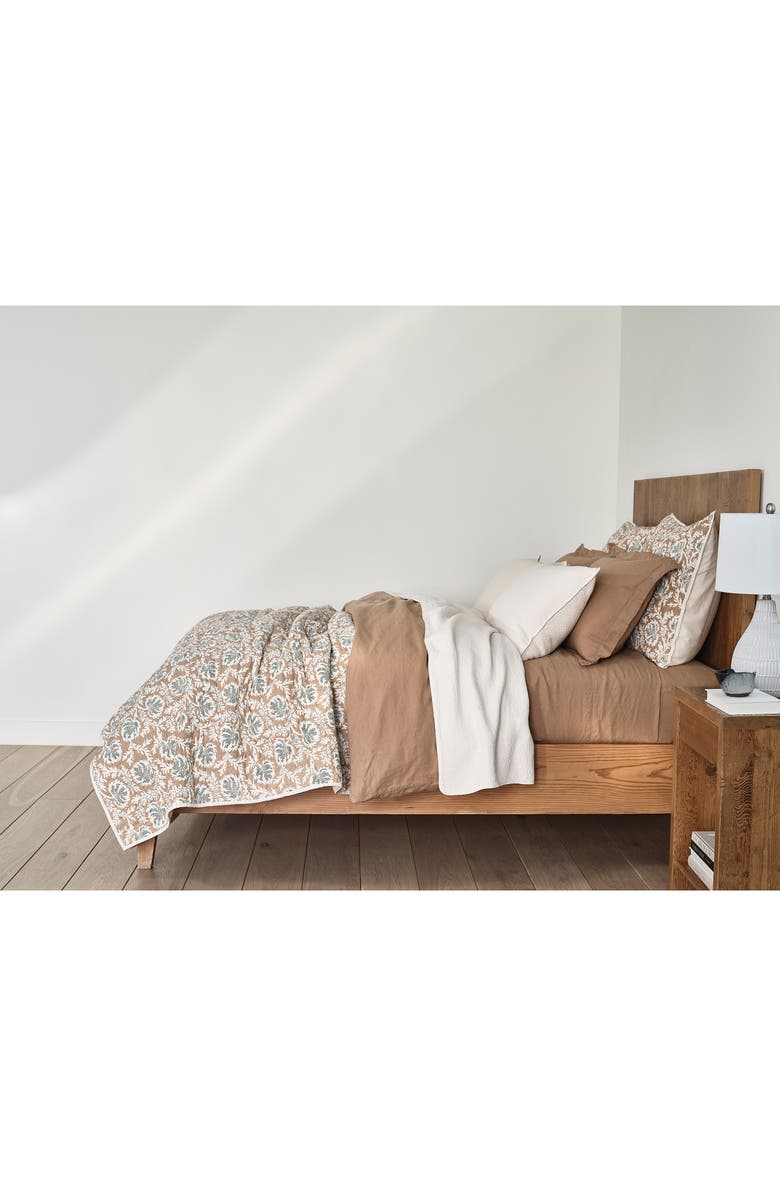 Coyuchi Robles Hand-Stitched Organic Cotton Quilt, Alternate, color, Fawn W/ Juniper