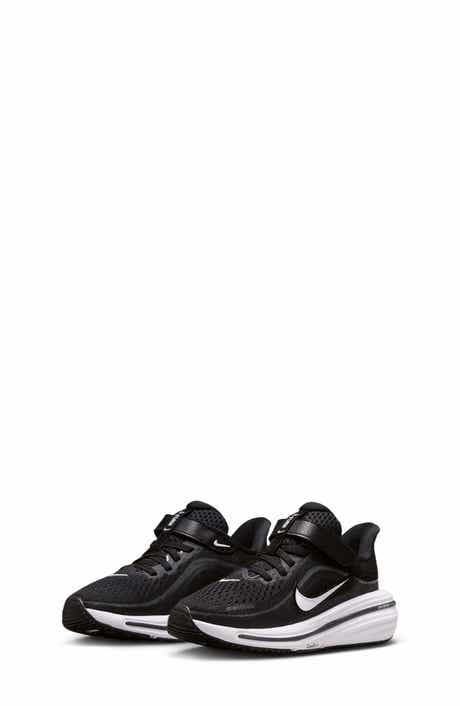 Air Winflo 12 Running Shoe