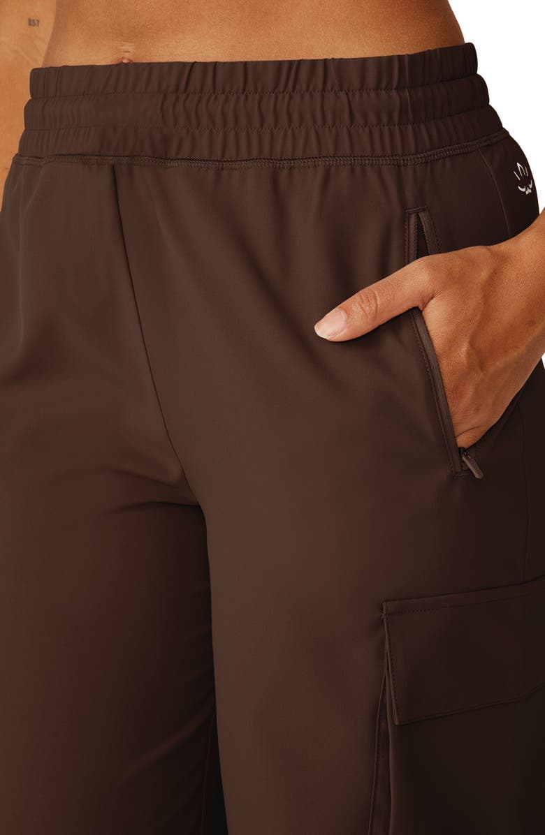 Beyond Yoga City Chic Cargo Pants, Alternate, color, Espresso