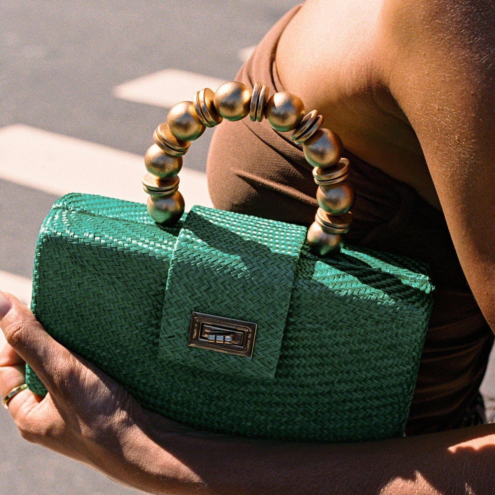 Soli & Sun THE SERENA Woven Straw Clutch Bag, Alternate, color, Green