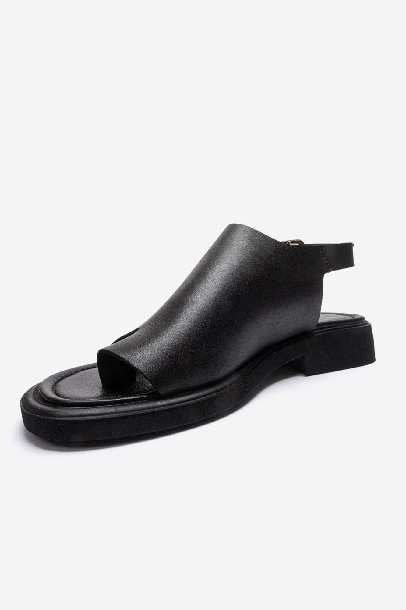 Burley Leather Slingback Sandal, Alternate, color, Black