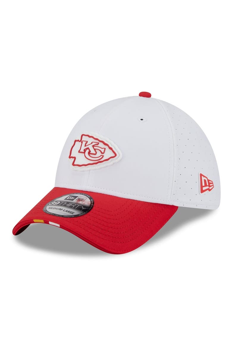 Men's New Era  White/Red Kansas City Chiefs 2025 NFL Training Camp 39THIRTY Flex Hat, Alternate, color, White