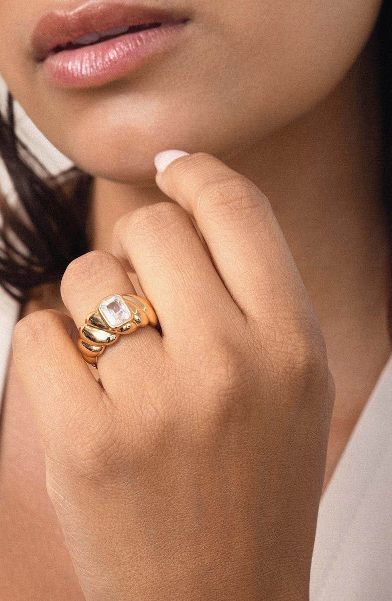 Ettika So Twisted Statement Ring, Alternate, color, Gold