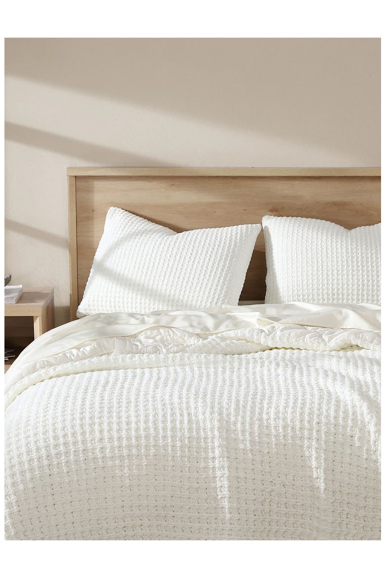 Snug Waffle Comforter, Alternate, color, OFF WHITE