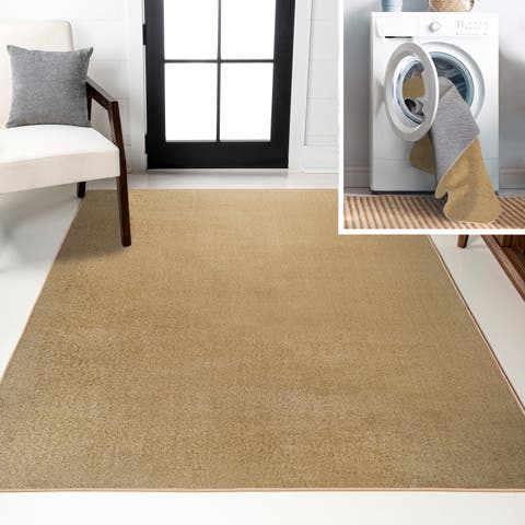 Twyla Classic Solid Low-Pile Machine-Washable Area Rug