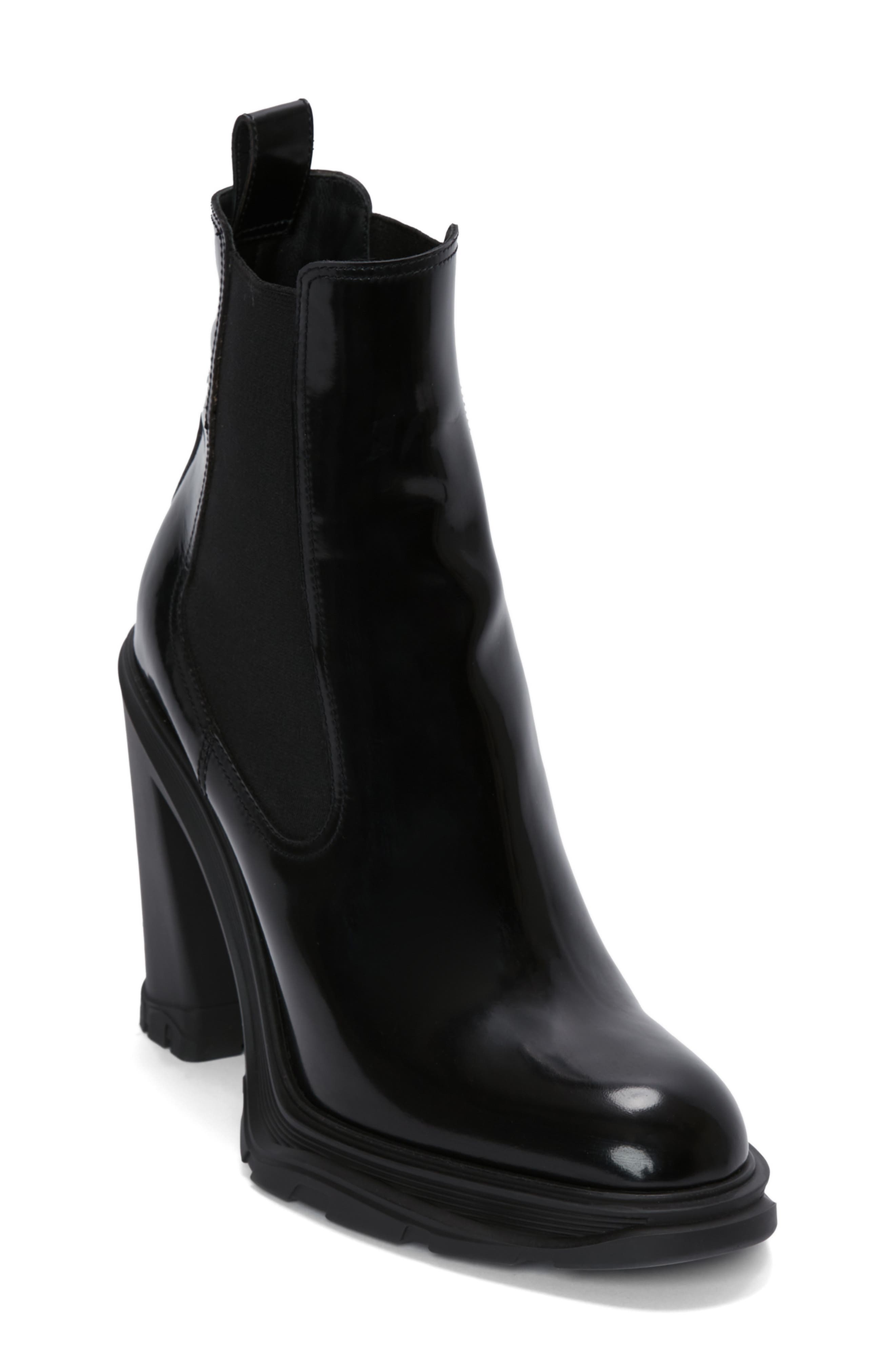 Alexander McQueen Tread Slick Chelsea Boot, Alternate, color, BLACK/ BLACK
