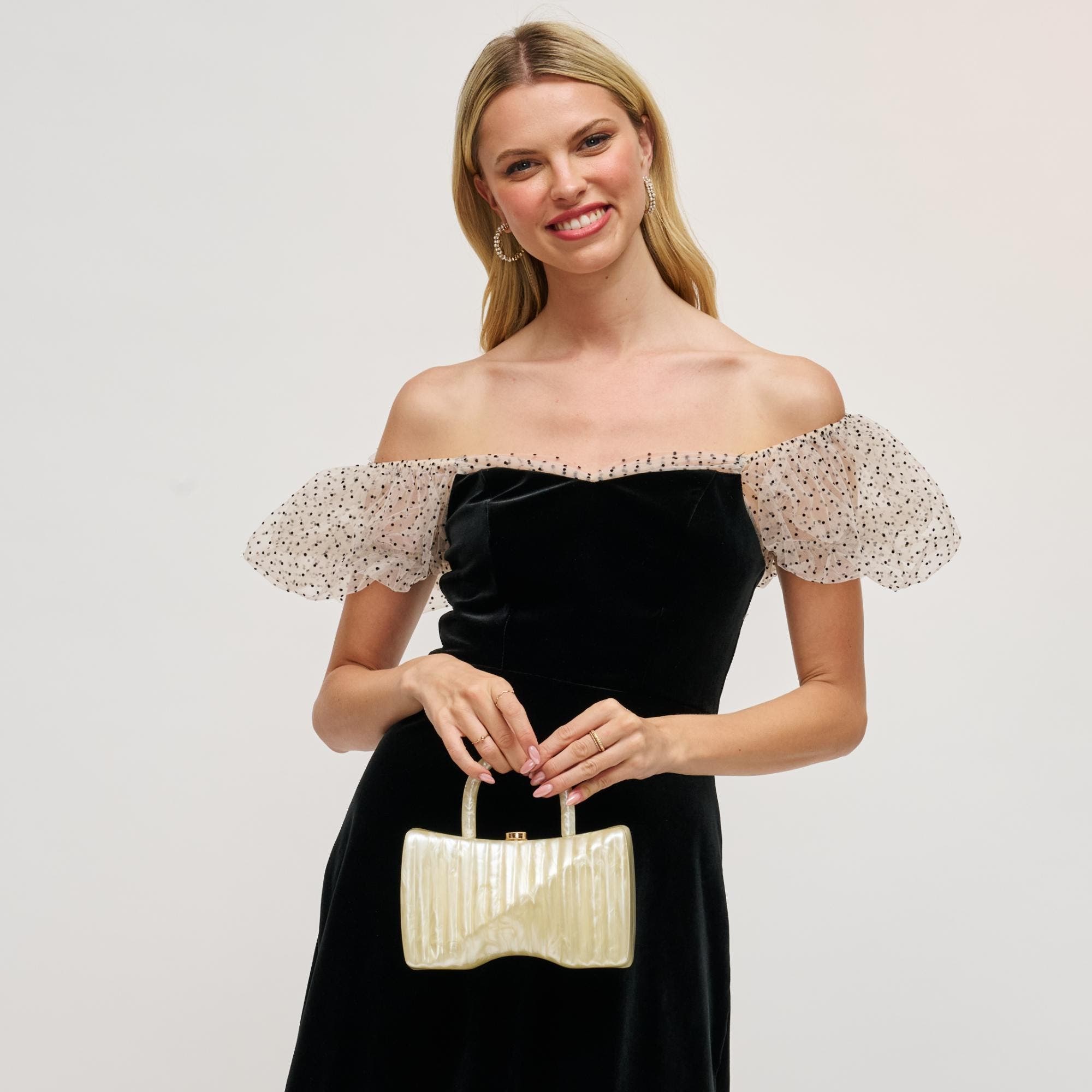 URBAN EXPRESSIONS HANDBAGS Julie Evening Bag, Alternate, color, Ivory