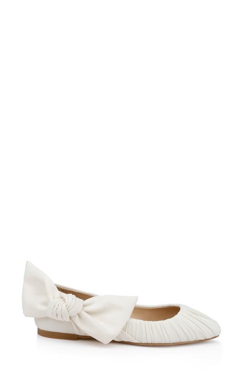 Badgley Mischka Collection Valyn Flat