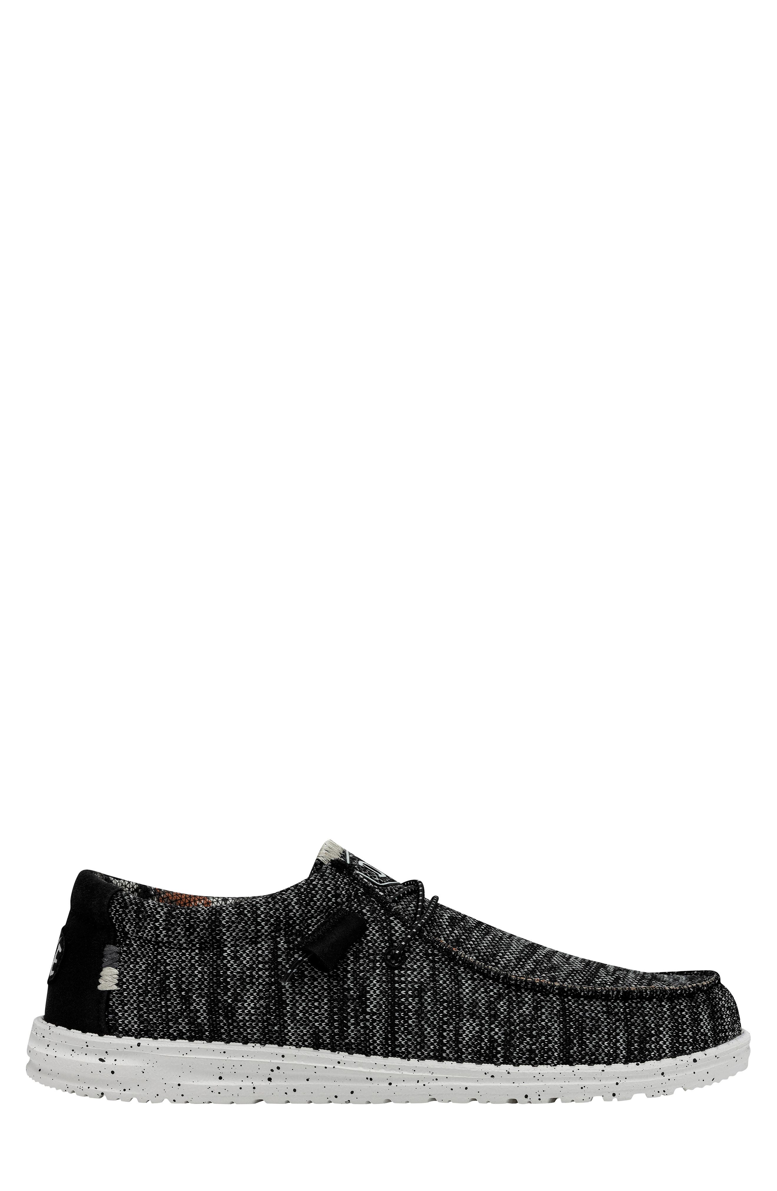 Hey Dude Wally Slip-On Shoe, Alternate, color, Black/ White
