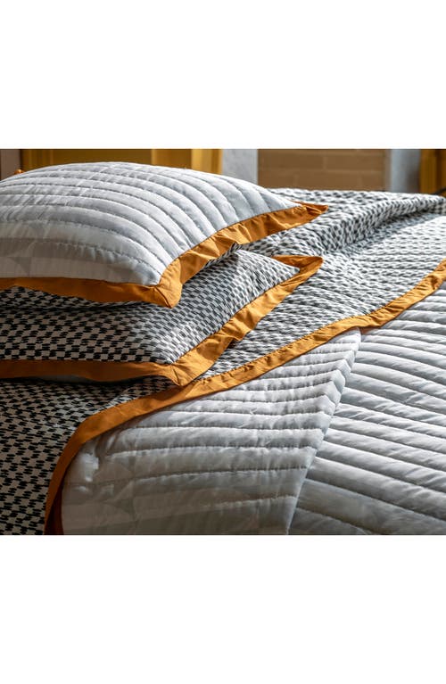 NOVOGRATZ NOVOGRATZ THREE-PIECE COMFORTER QUILT SET 