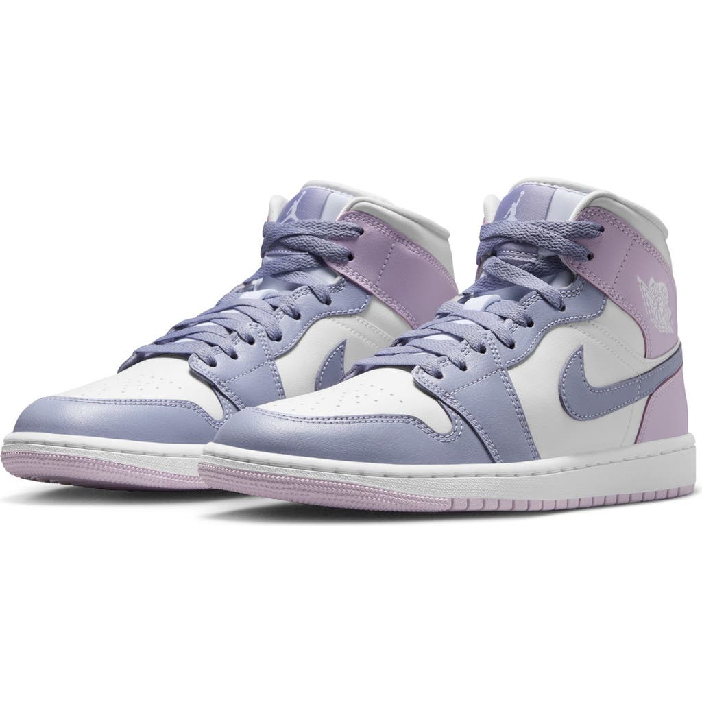 Jordan Air 1 Mid Sneaker