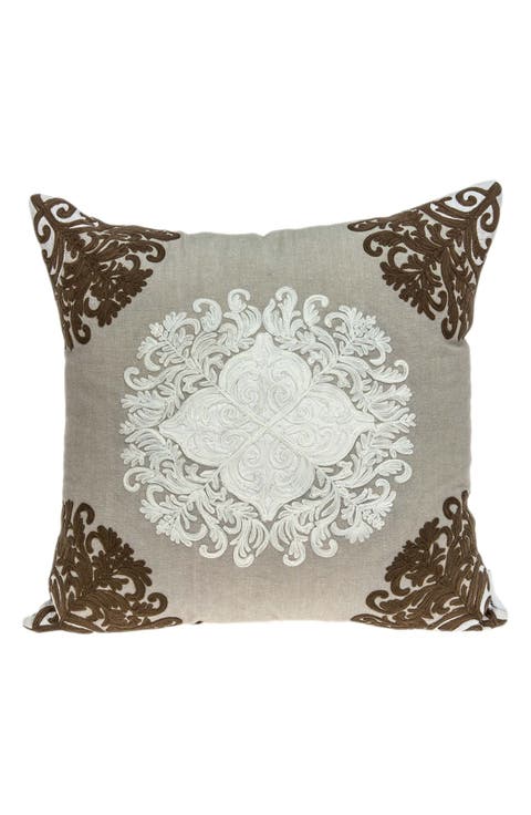 Pilar Traditional Throw Pillow