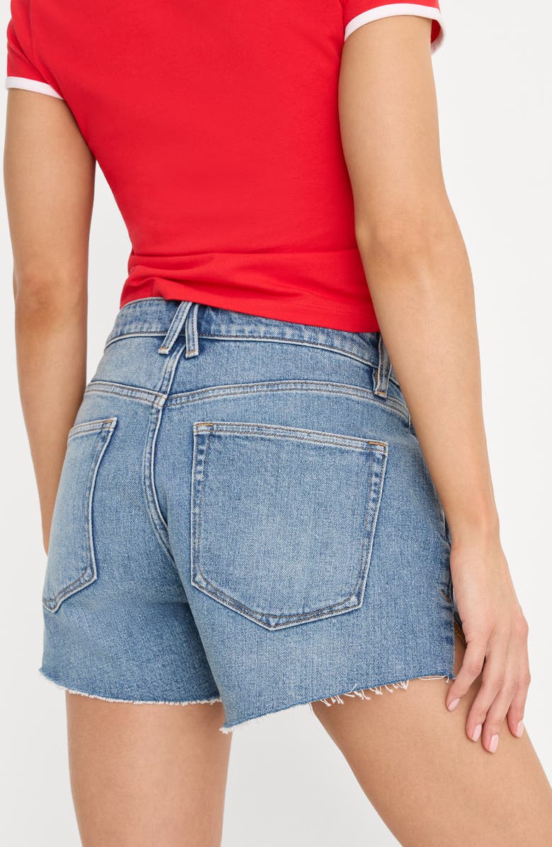 Good American Cutoff Denim Shorts, Alternate, color, Indigo1262