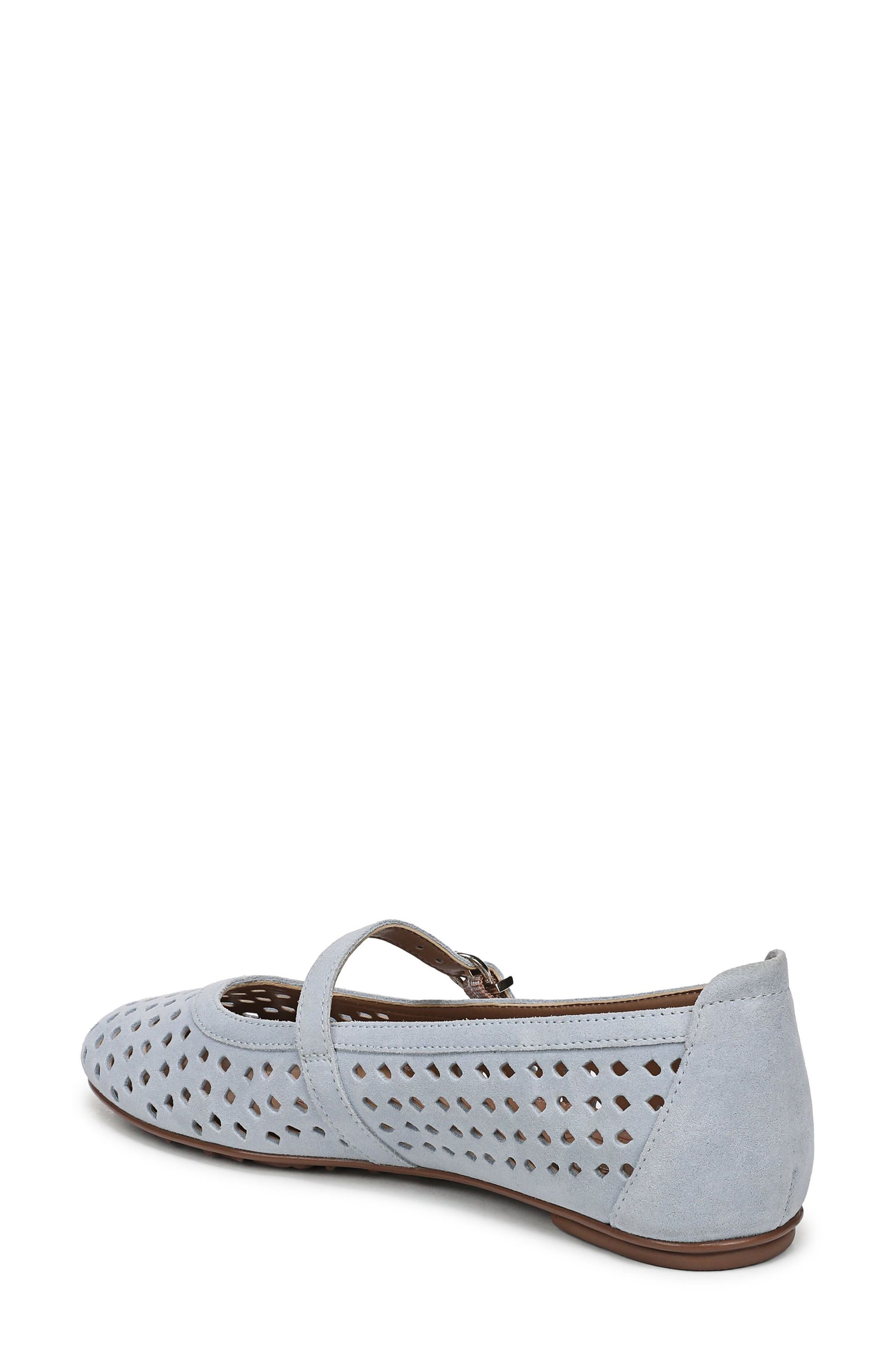 Aria Perforated Flat - image 4