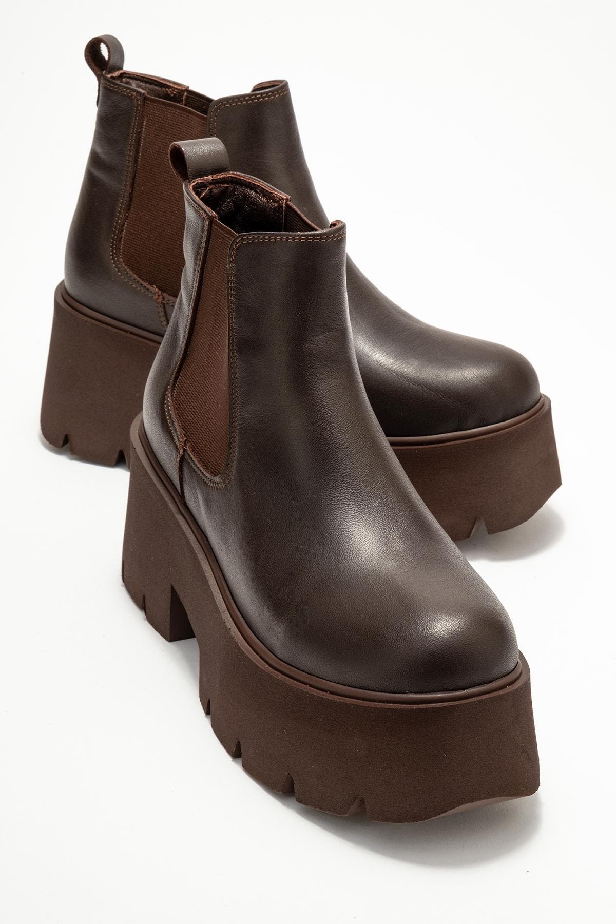 Clen Leather Platform Chelsea Boot - image 4