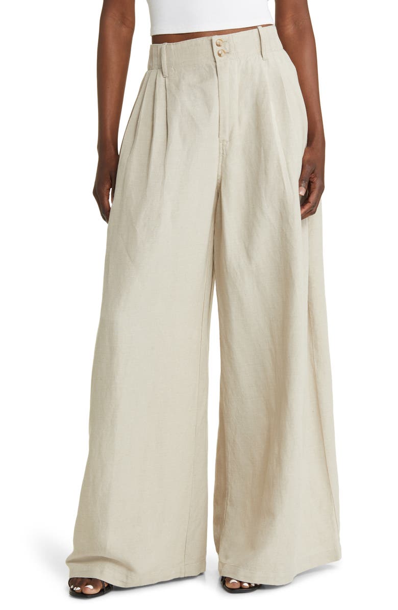 Madewell Pleated Super Wide Leg Pants, Main, color,