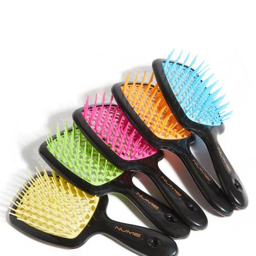 Nume Hair Massage Brush In Magenta