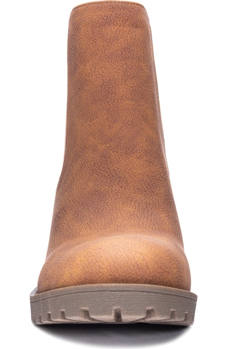 Dirty Laundry Levi Lug Sole Chelsea Boot, Alternate, color,