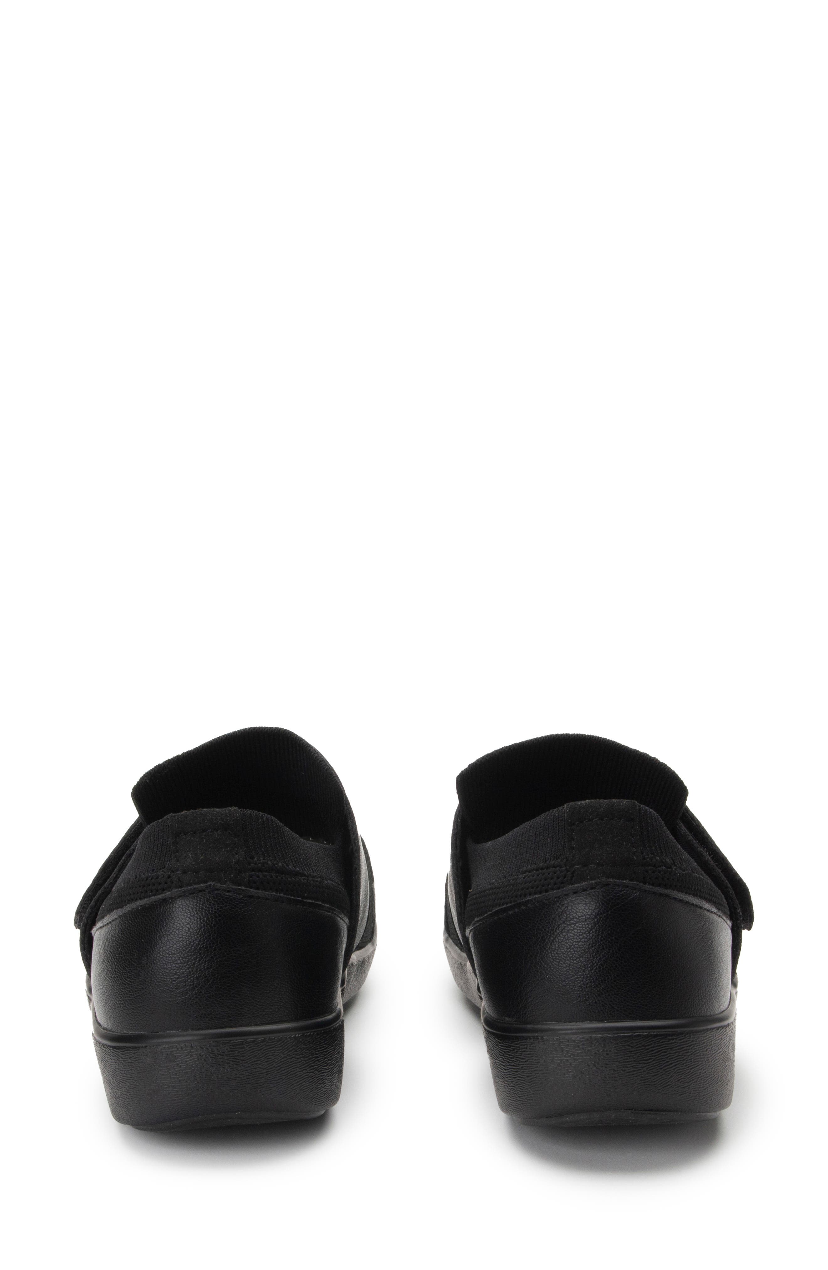 TRAQ by Alegria Qwik Sneaker, Alternate, color, 