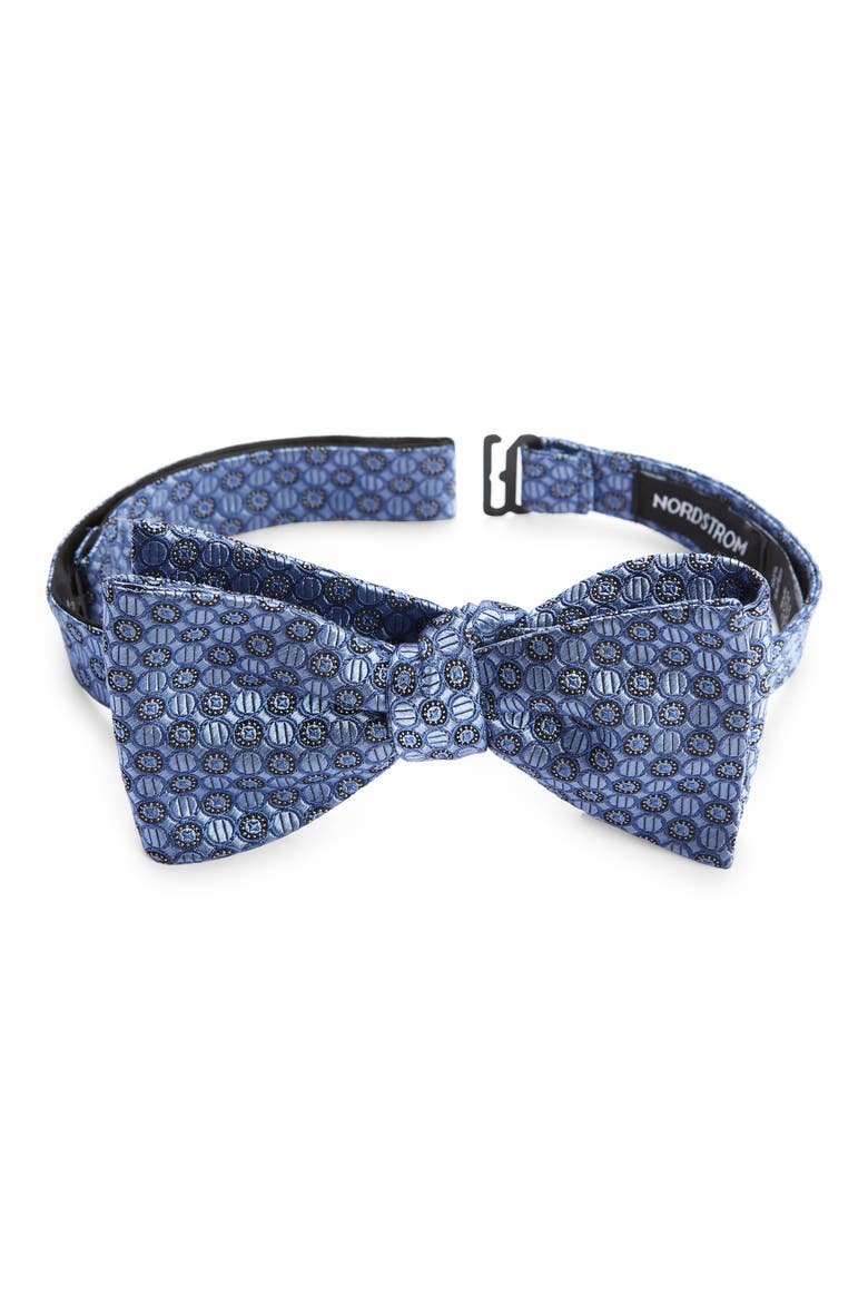 Neat Medallion Silk Bow Tie, Main, color, LIGHT BLUE