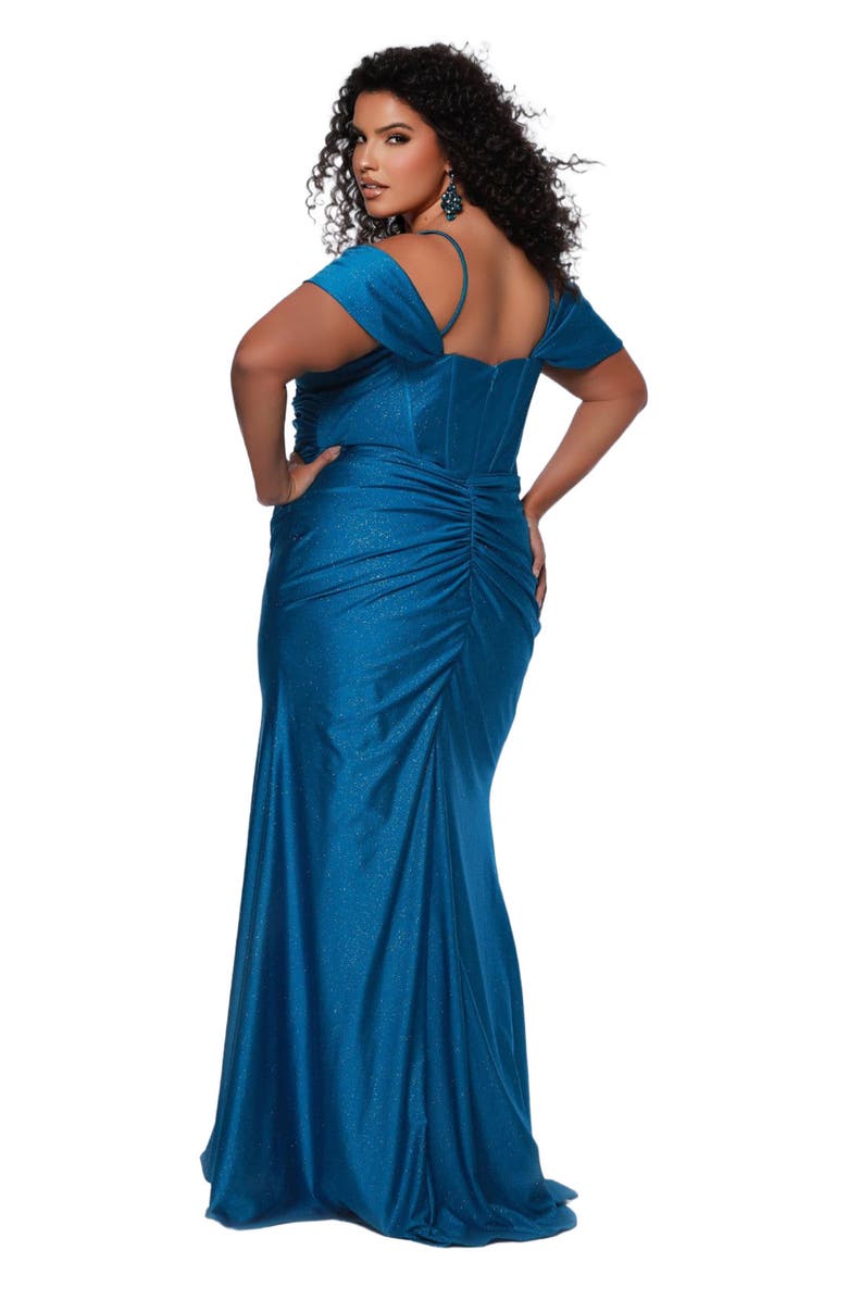 Sydney's Closet Sweetheart Neckline Drape Sleeve Slim Fitted Plus Size Gown, Alternate, color, Turq