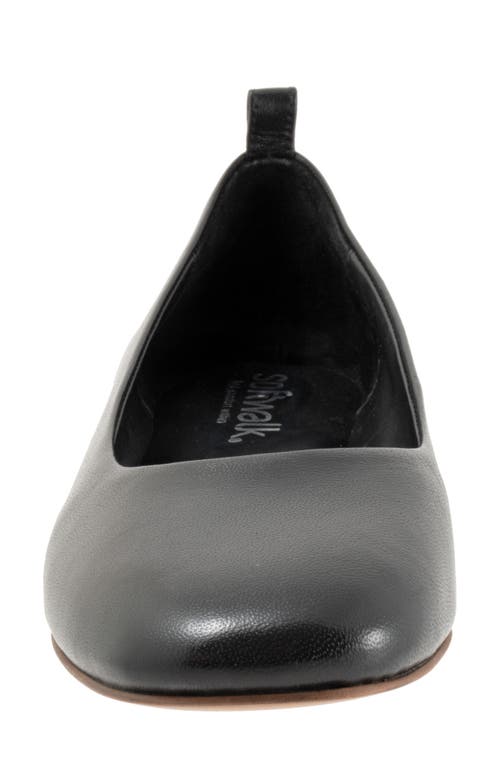 Softwalk ® Kiris Flat In Black