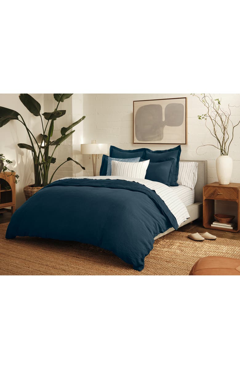 Coyuchi Relaxed Organic Linen Duvet Cover, Alternate, color, Midnight Indigo