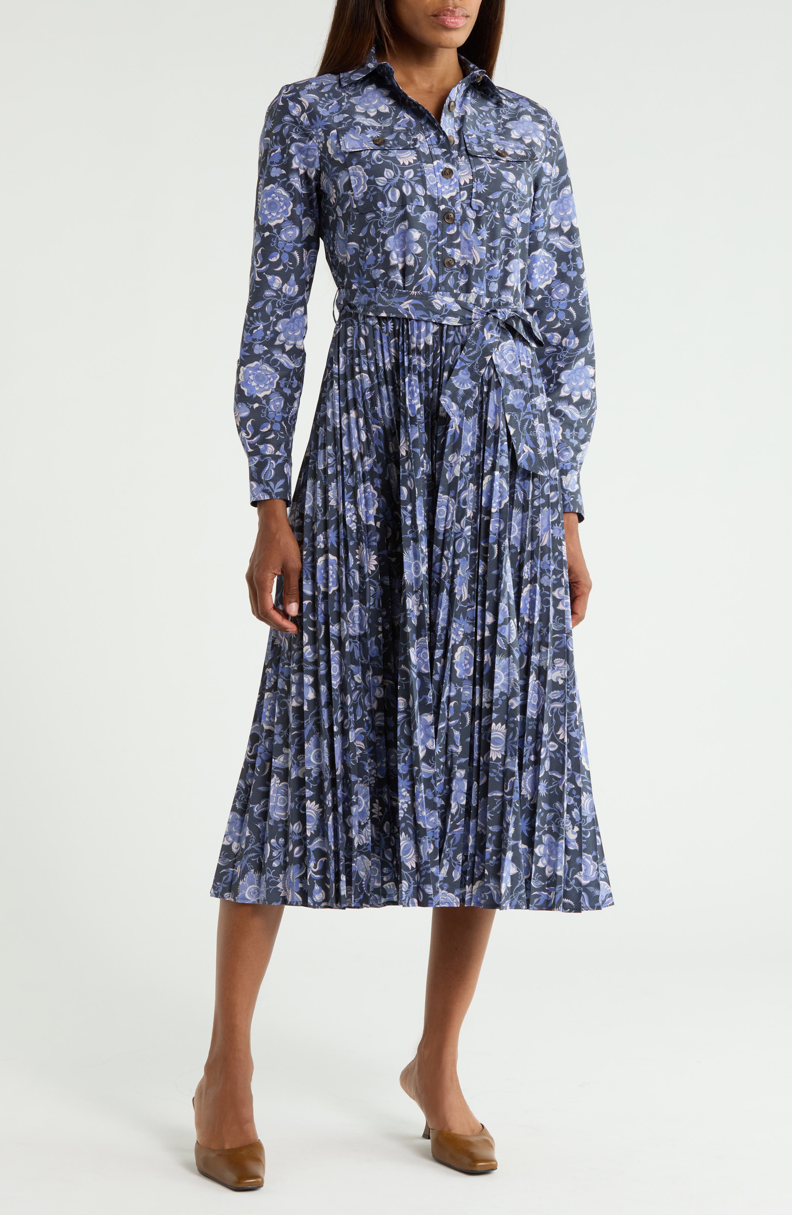 selected BATIK NAVY FLORAL