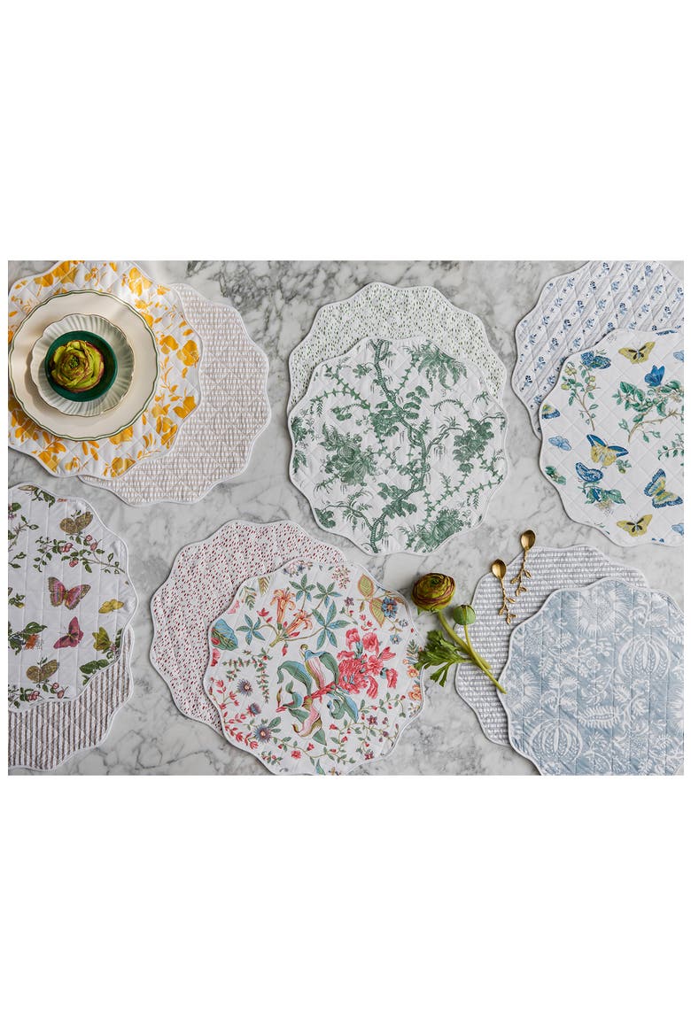 Set of 4 Reversible Quilted Placemats, Alternate, color, POMEGRANATE PINK/ CELINE