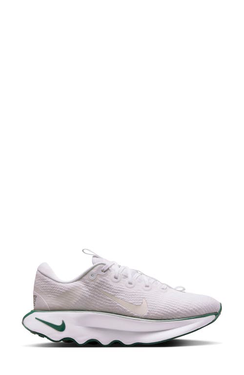Nike Motiva Road Runner Walking Shoe