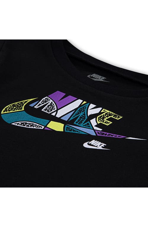 Nike Graphic T-shirt & Shorts Set