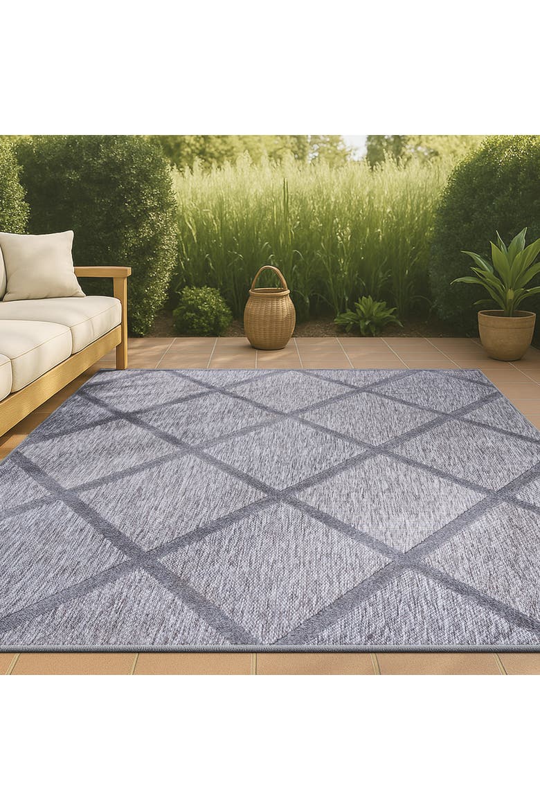 Salines Diamond Trellis Indoor/Outdoor Area Rug, Alternate, color, Light Gray