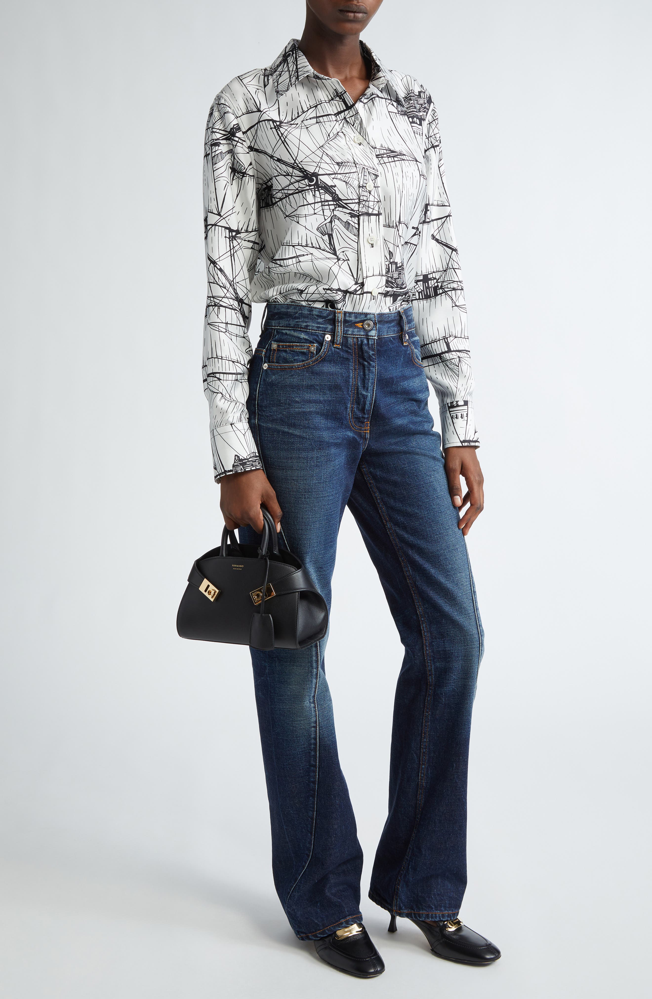 FERRAGAMO Hug Soft Leather Crossbody Bag, Alternate, color, Black