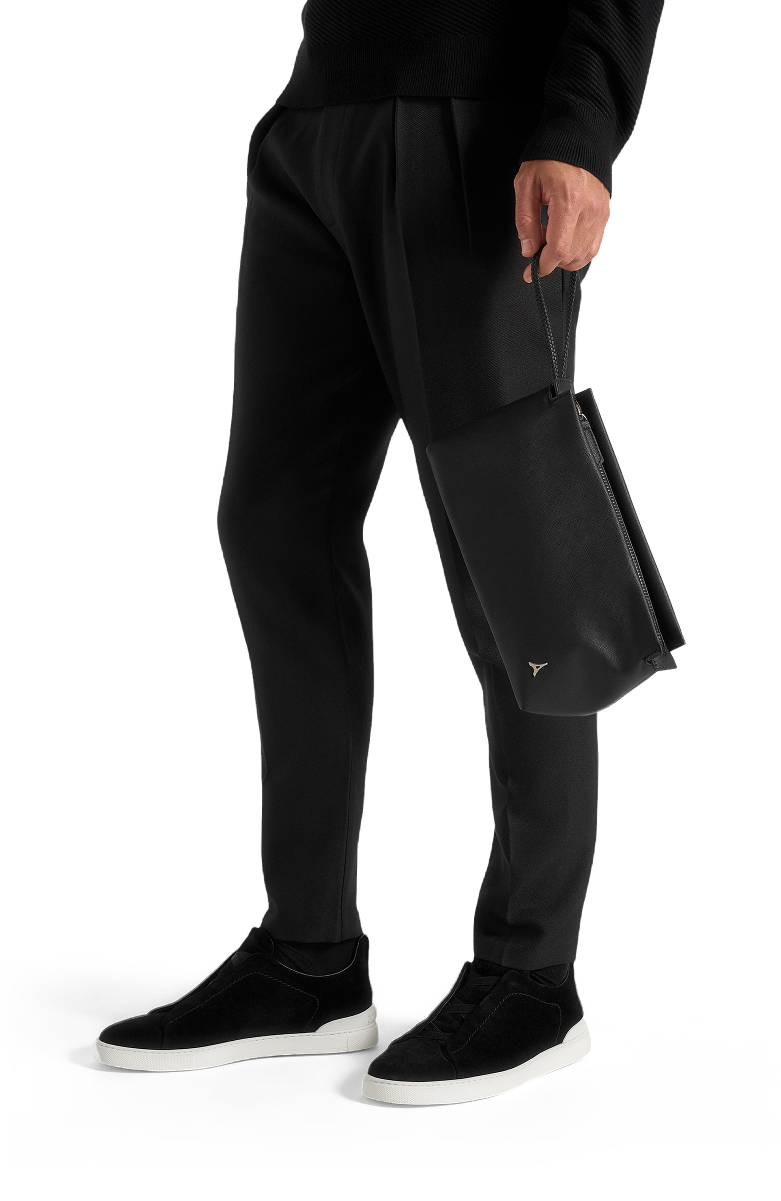 Manière De Voir Jessy Textured Leather Washbag, Alternate, color, Black