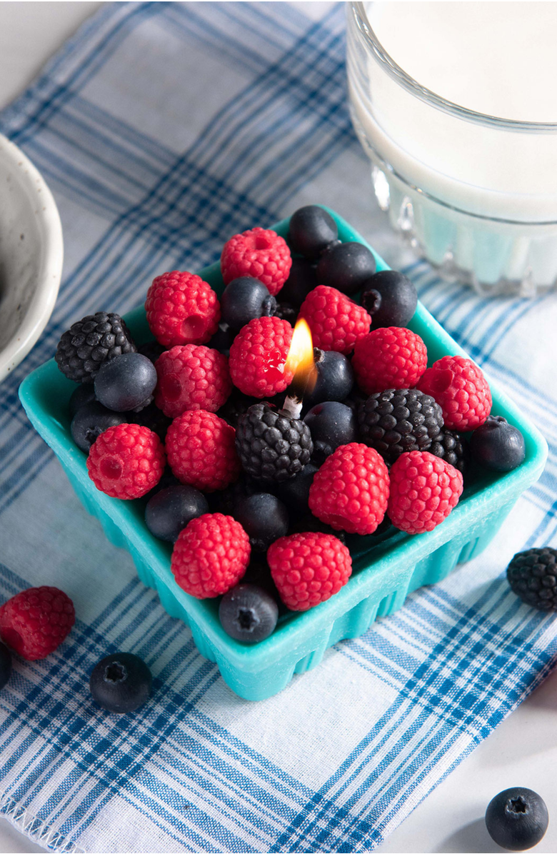 Southlake gifts Mixed Berry Basket Candle, Alternate, color, Tiffany Blue Basket