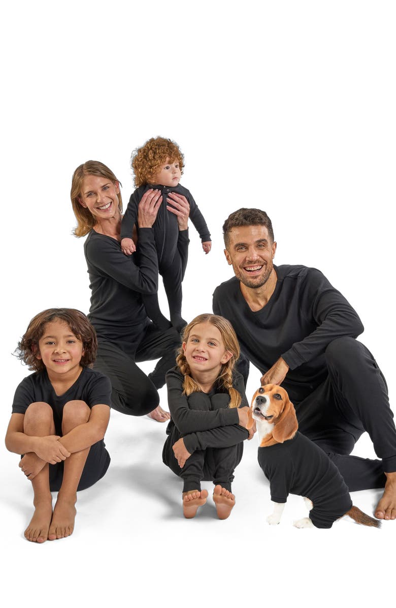 Leveret Kids Short Sleeve Cotton Solid Matching Family Pajamas, Alternate, color, Black