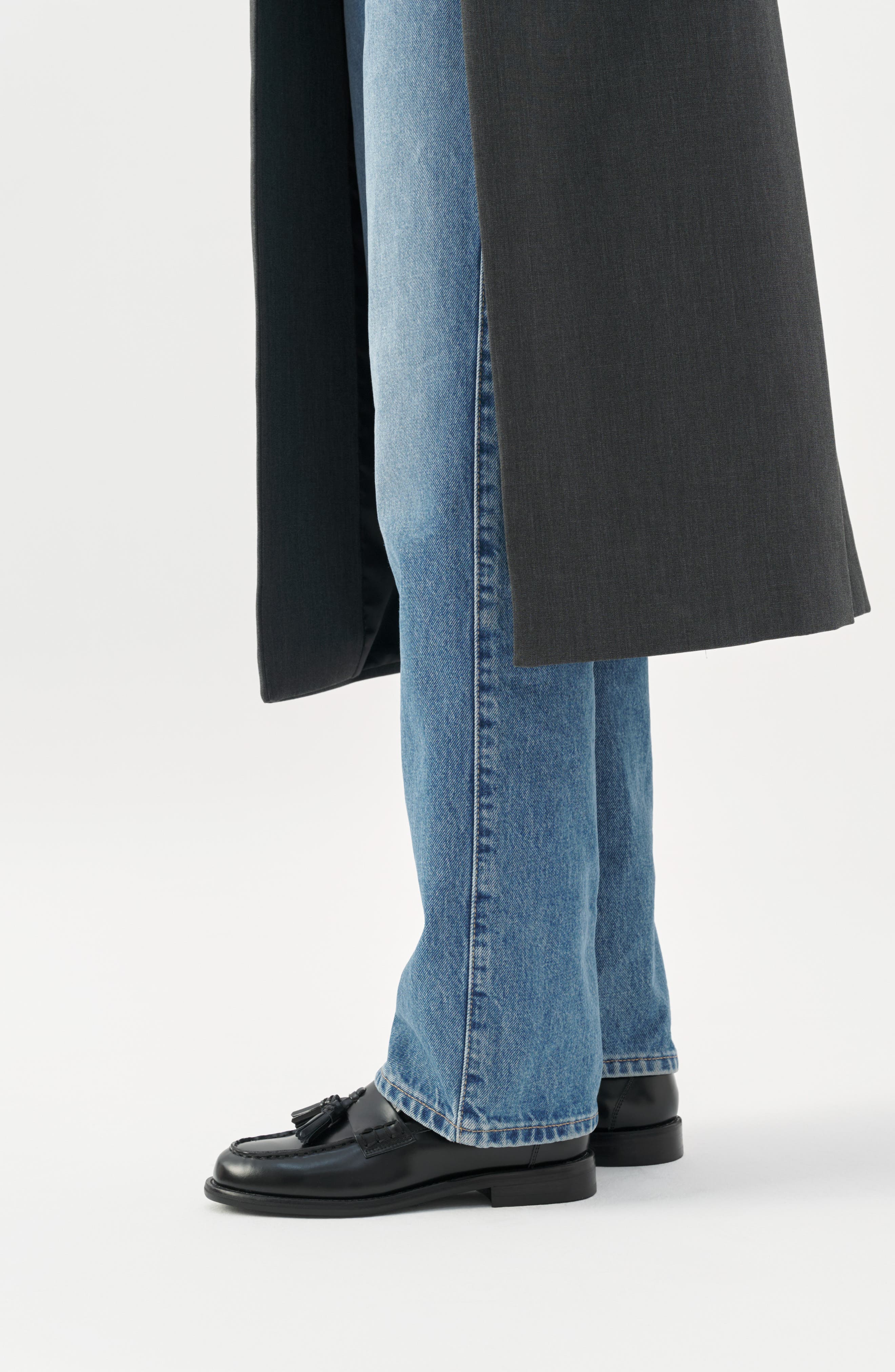 Vagabond Shoemakers Linn Tassel Loafer, Alternate, color, Black