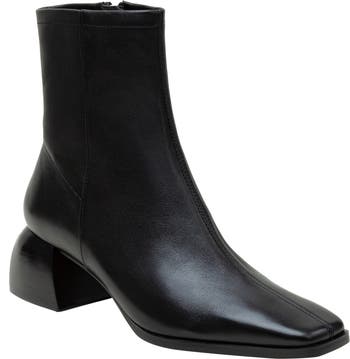 Saylor Square Toe Boot