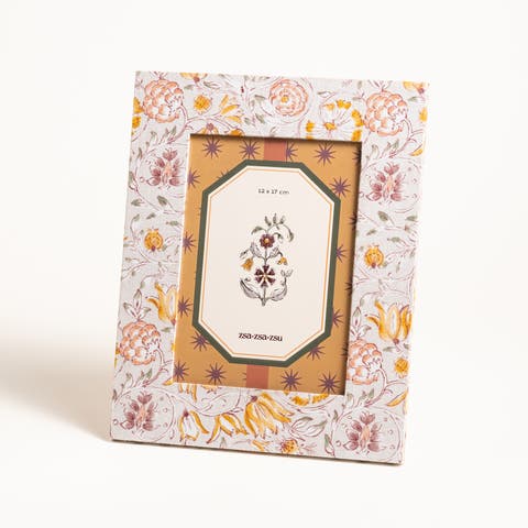 Noida Printed Frame 7.2X9 In