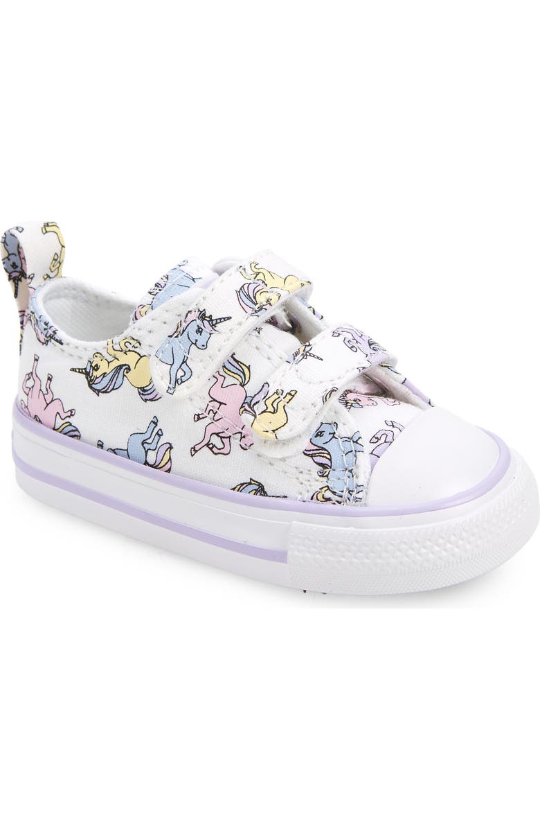 Converse Chuck Taylor<sup>®</sup> All Star<sup>®</sup> 2V Sneaker, Main, color,