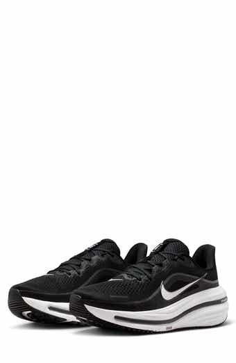Air Winflo 12 Running Shoe