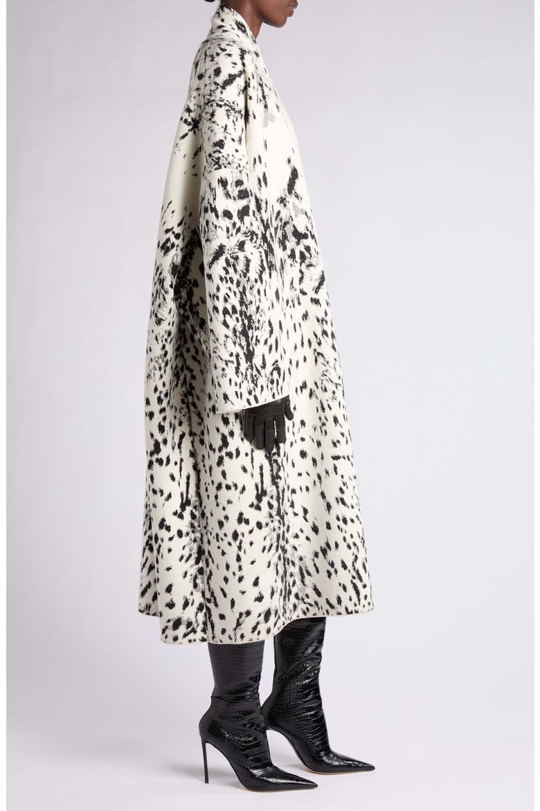 Lynx Jacquard Velvet Oversize Sculptural Coat, Alternate, color, WHITE/ BLACK