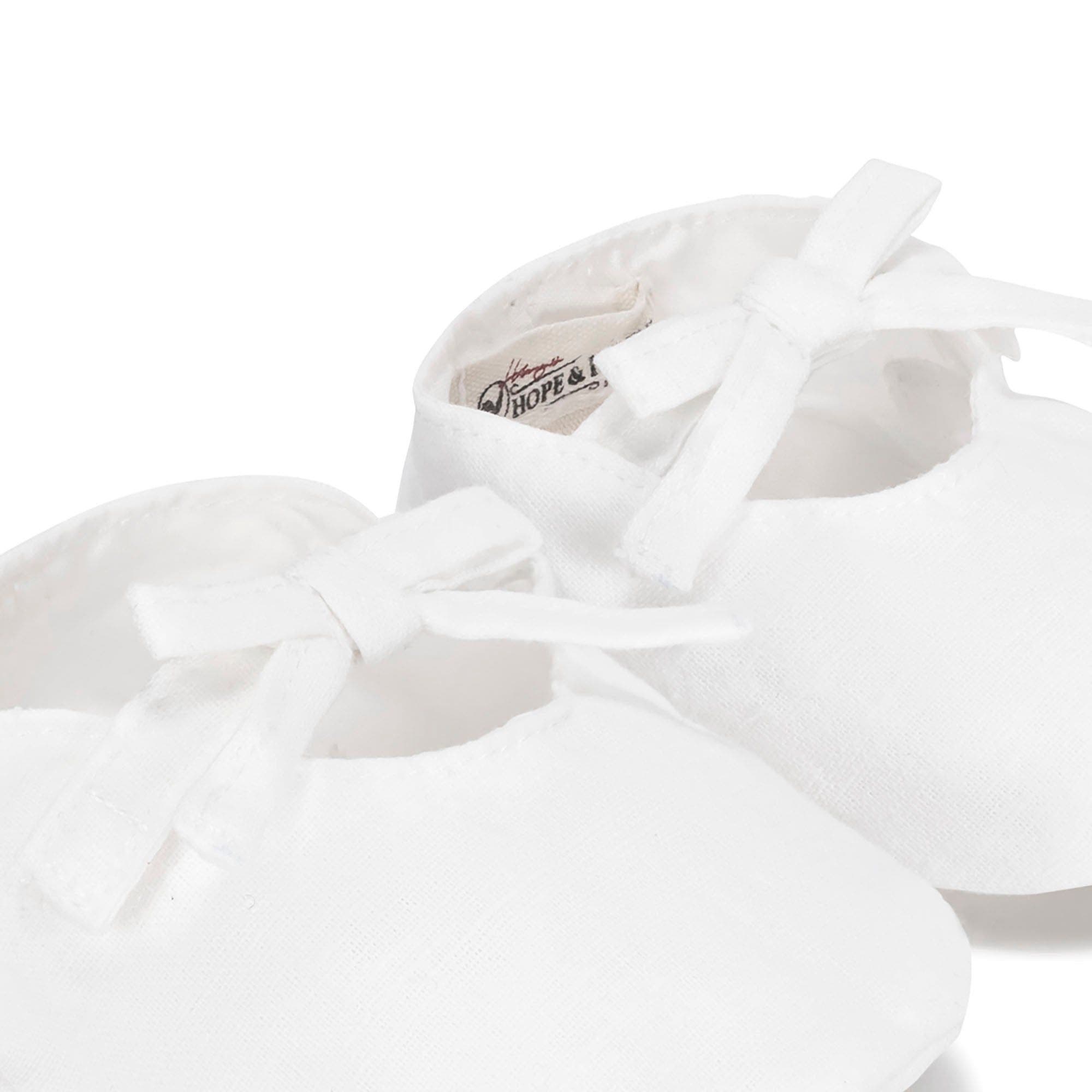 Hope & Henry Baby Linen Bow Soft Shoe, Infant, Alternate, color, Soft White Linen Bow