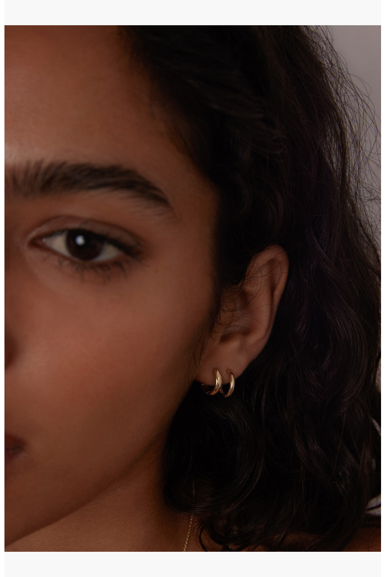 Classic Huggie Earrings, Alternate, color, Pair