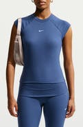 Nike Chill Crop Rib T-Shirt