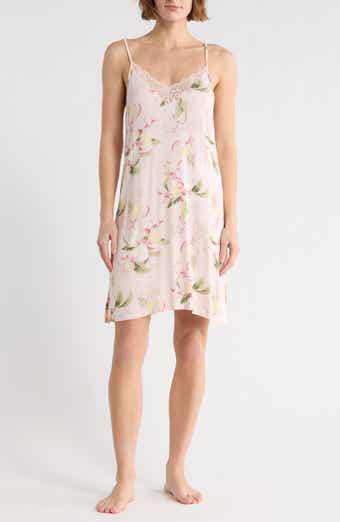 NORDSTROM RACK Tranquility Lace Trim Chemise