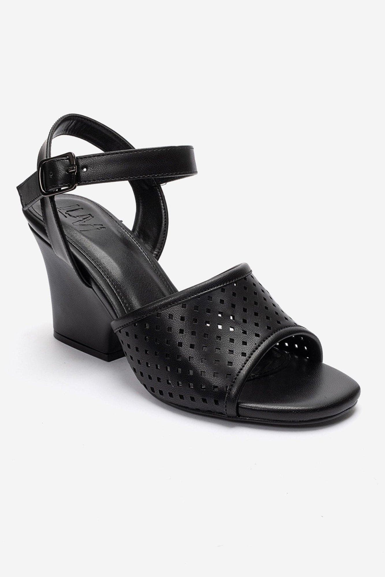 Hervon Block Heel Ankle Strap Sandal, Alternate, color, Black