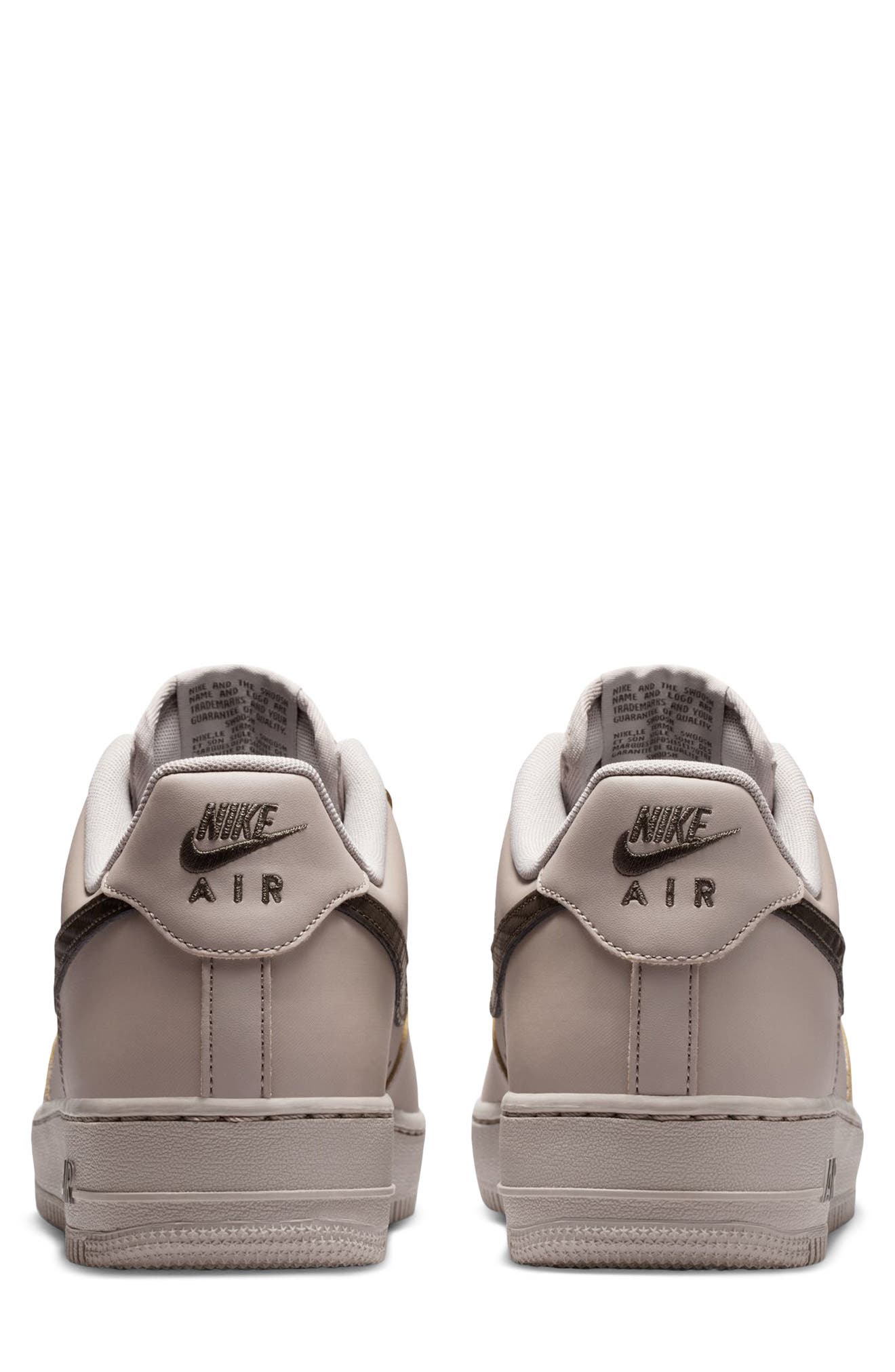 Air Force 1 '07 Basketball Sneaker, Alternate, color, COLLEGE GREY/ NEWSPRINT